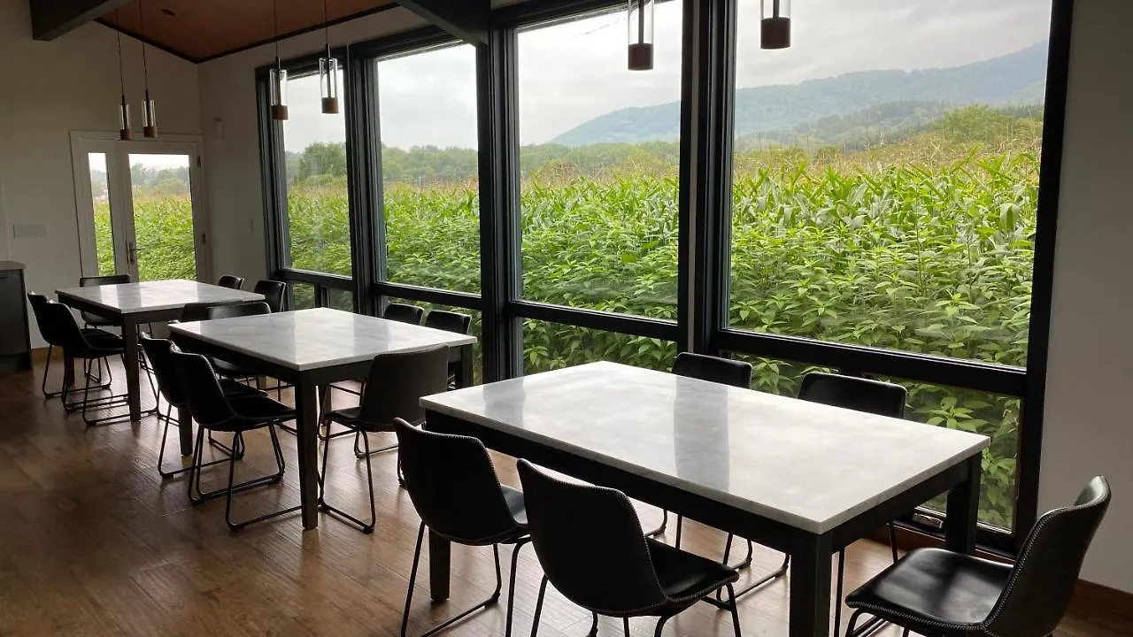 Hakobune Niseko - 8-Room Chalets & 2-Room Apartments 0*,  Japan